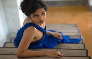 radhika apte,nude photos,wats app,internet,twitter  ఖండించిన బాలయ్య హీరోయిన్..!